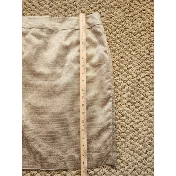 Ann Taylor LOFT Dazzling Gold Lined Skirt Size 8 - Picture 3 of 8